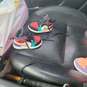 Toddler sneakers
